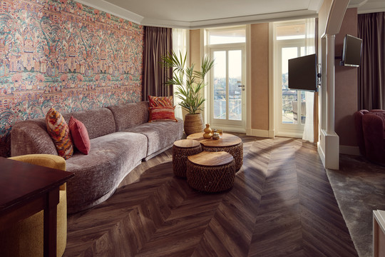 Oriental suite